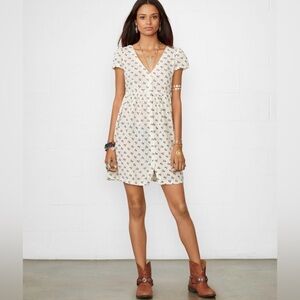 ice blue sheath dress Avec Les Filles Women's Blanket Stitch Spread Collar Mini - Size:38 Long + 32 Waist(Adjust 2